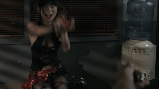 Bai Ling sexy - Lockdown (2022)