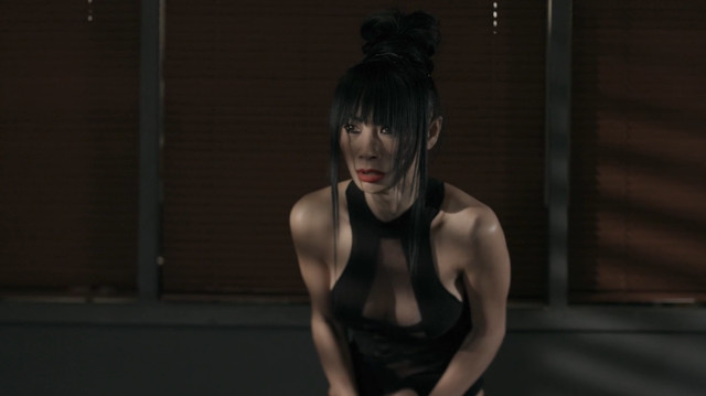 Bai Ling sexy - Lockdown (2022)