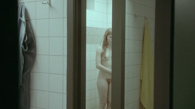 Sigrid ten Napel nude - Vast (2011)