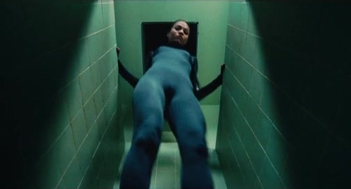 Zoe Saldana sexy - Colombiana (2011) #2