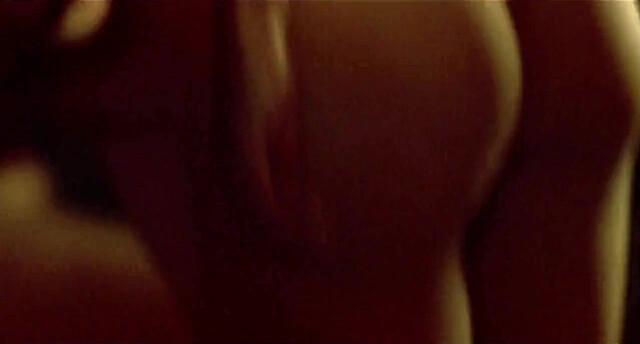 Meg Ryan nude - In the cut (2003)