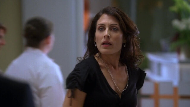 Lisa Edelstein sexy - House M.D. s04e08 (2007)