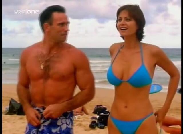 Catherine Bell sexy - JAG s03e15, s05e15,16 (1998-2000)