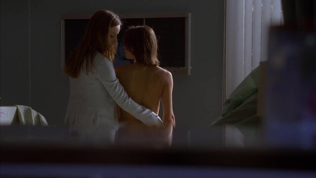 Olivia Wilde sexy, Angela Gots sexy, Helena Barrett sexy - House M.D. s05e05 (2008)