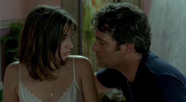 Yoraisi Gomez nude, Ana De Armas nude - Una rosa de francia (2006)