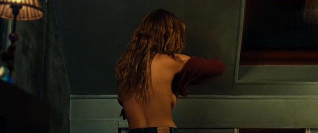 Adele Exarchopoulos sexy, Daphne Patakia nude, Swala Emati sexy - The Five Devils (2022)