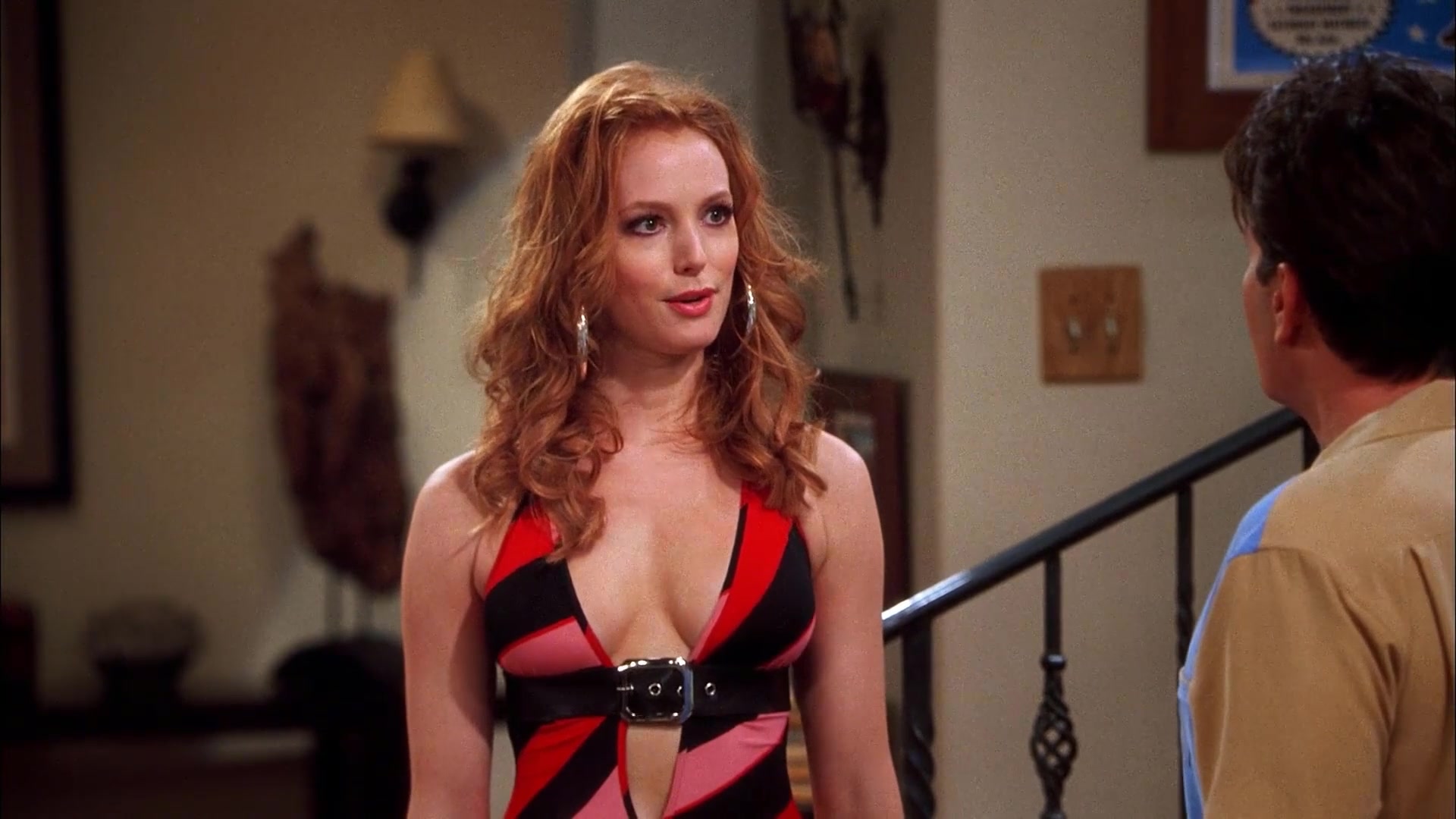 Alicia Witt sexy, Brooklynne James sexy - Two and a Half Men s06e05 (2008)