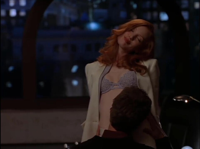 Alicia Witt sexy - Ally McBeal s03e20 (2000)