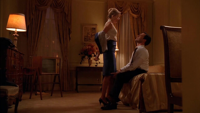 Sunny Mabrey sexy - Mad Men s03e01 (2009)