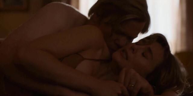 Elizabeth Olsen nude - Love & Death s01e01-05 (2023)