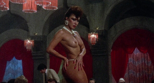 Sonia Infante nude, Gabriela Roel nude, Rossy Mendoza nude - La casa que arde de noche (1985)