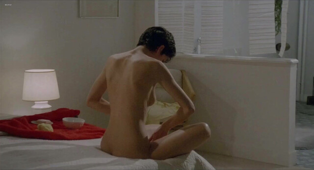 Elizabeth Bourgine nude, Emmanuelle Seigner nude - Cours prive (1986)