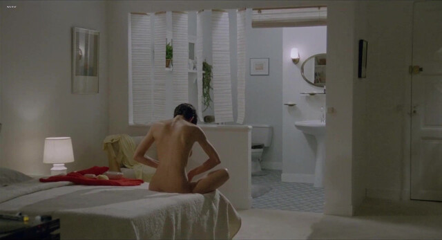 Elizabeth Bourgine nude, Emmanuelle Seigner nude - Cours prive (1986)