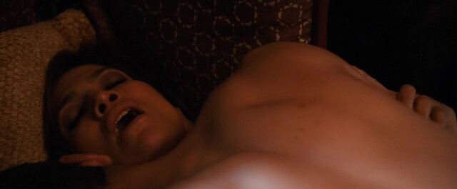 Jennifer Lopez sexy, Lexi Atkins nude - The Boy Next Door (2015)