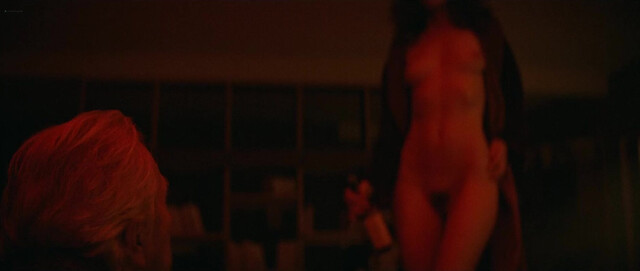 Charlotte Gainsbourg nude, Trixie Lhomme nude, Marie Le Cam nude, Genevieve Emanuelli nude, Dominique Terrier nude, Maryvonne Pellay nude - Alphonse s01e01-03 (2023)