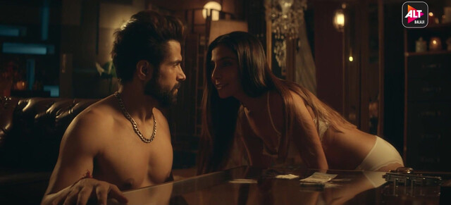 Monica Dogra sexy - Cartel s01-08, e10 (2021)