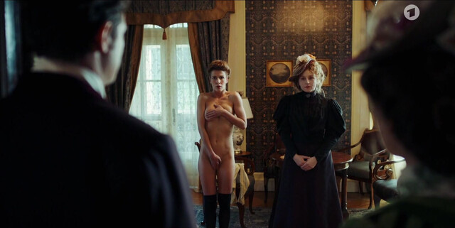 Alexis Crystal nude - Oktoberfest 1900 s01e01 (2020)