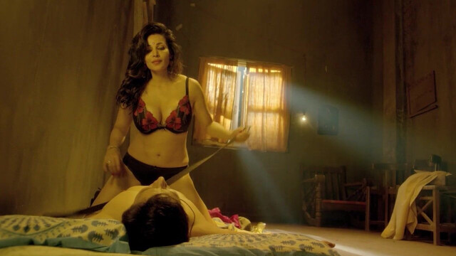 Flora Saini sexy, Priya Bapat sexy - City of Dreams s01e03,05 (2019)