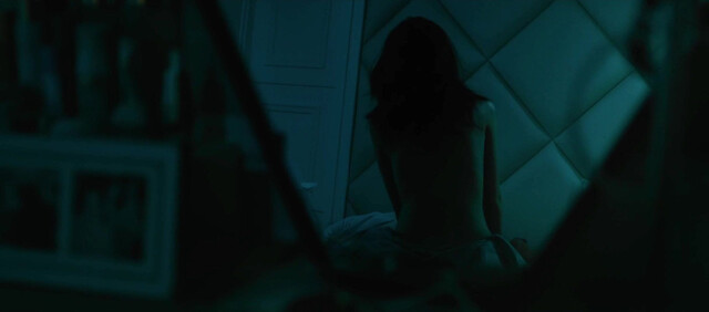 Wei-Ning Hsu sexy - Who Killed Cock Robin (2017)