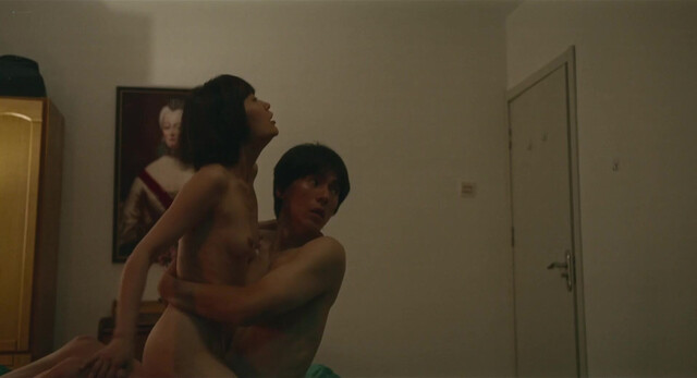 Yuan Tian nude - White River (2023)