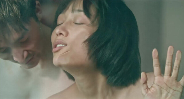 Yuan Tian nude - White River (2023)