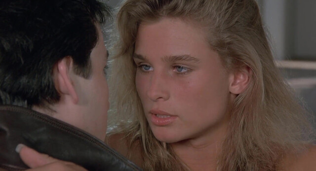 Nicollette Sheridan sexy, Daphne Zuniga sexy - The Sure Thing (1985)