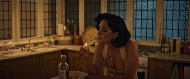 Sarah Greene sexy, Eliza Bennett sexy- Sexy Beast s01e01-03 (2024)