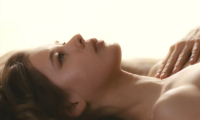 Katerina Shpitsa nude – Smeh v temnote (2011)