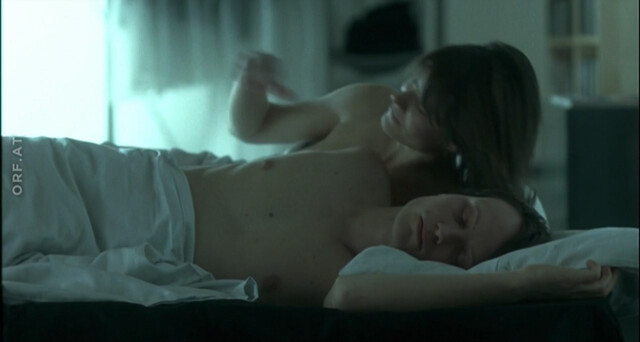 Pia Hierzegger nude – Slumming (2006)