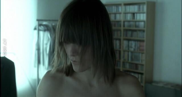 Pia Hierzegger nude – Slumming (2006)