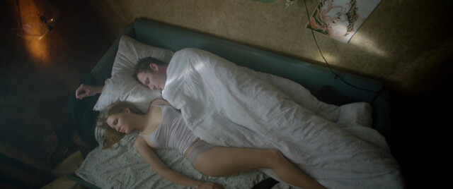 Stacy Venkova sexy – Byt Viktorom Pelevinym. Kem-kem (2020)