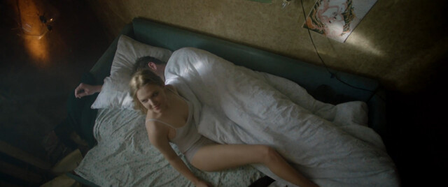 Stacy Venkova sexy – Byt Viktorom Pelevinym. Kem-kem (2020)