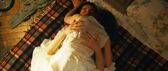Miriam Sekhon sexy – Svyaz veschey (2011)