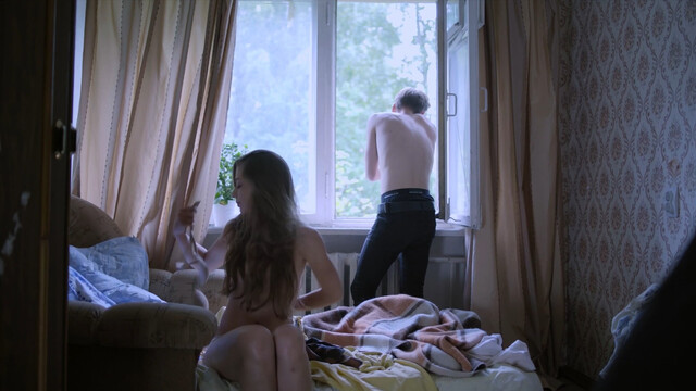 Ekaterina Cherepanova nude – On pipes (Na trubah) (2019)