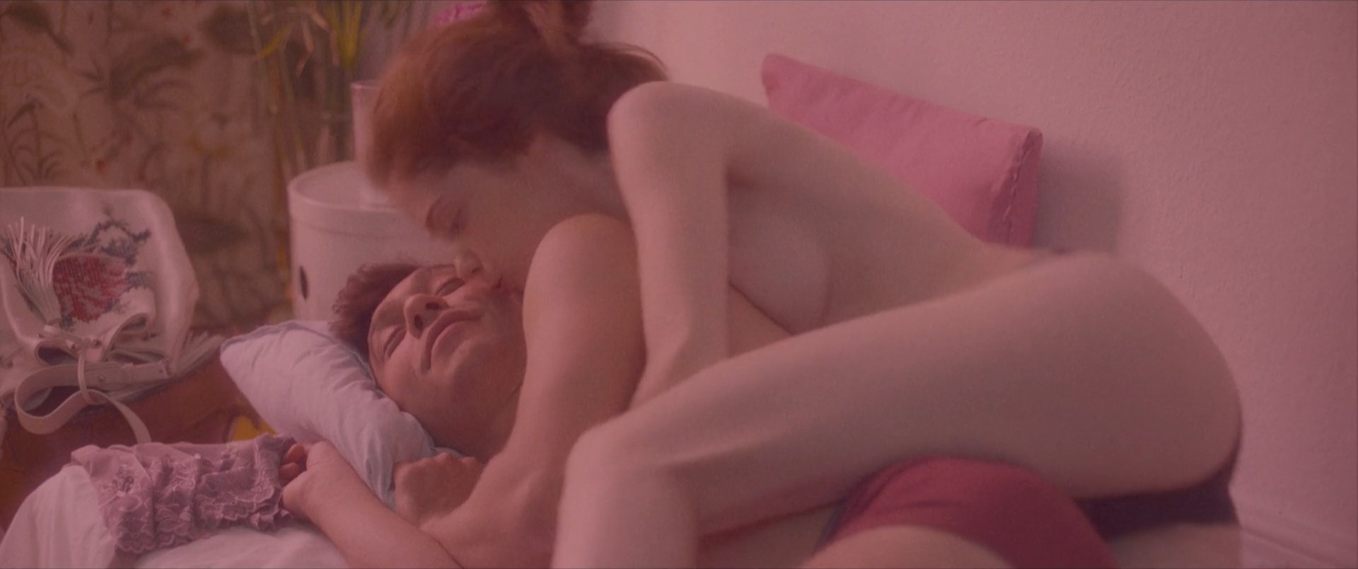 Su Kutlu nude – Together, We Shall Die (Birlikte Öleceğiz) (2021)