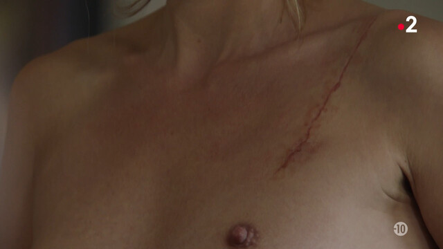 Aurore Delplace nude – La vengeance sans visage (2022)