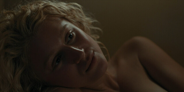 Julia Schlaepfer nude – 1923 s01e06 (2023)