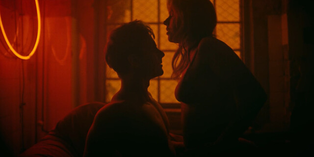 Roma Gasiorowska nude – Tonight You're Sleeping with Me (Dzisiaj śpisz ze mną) (2023)