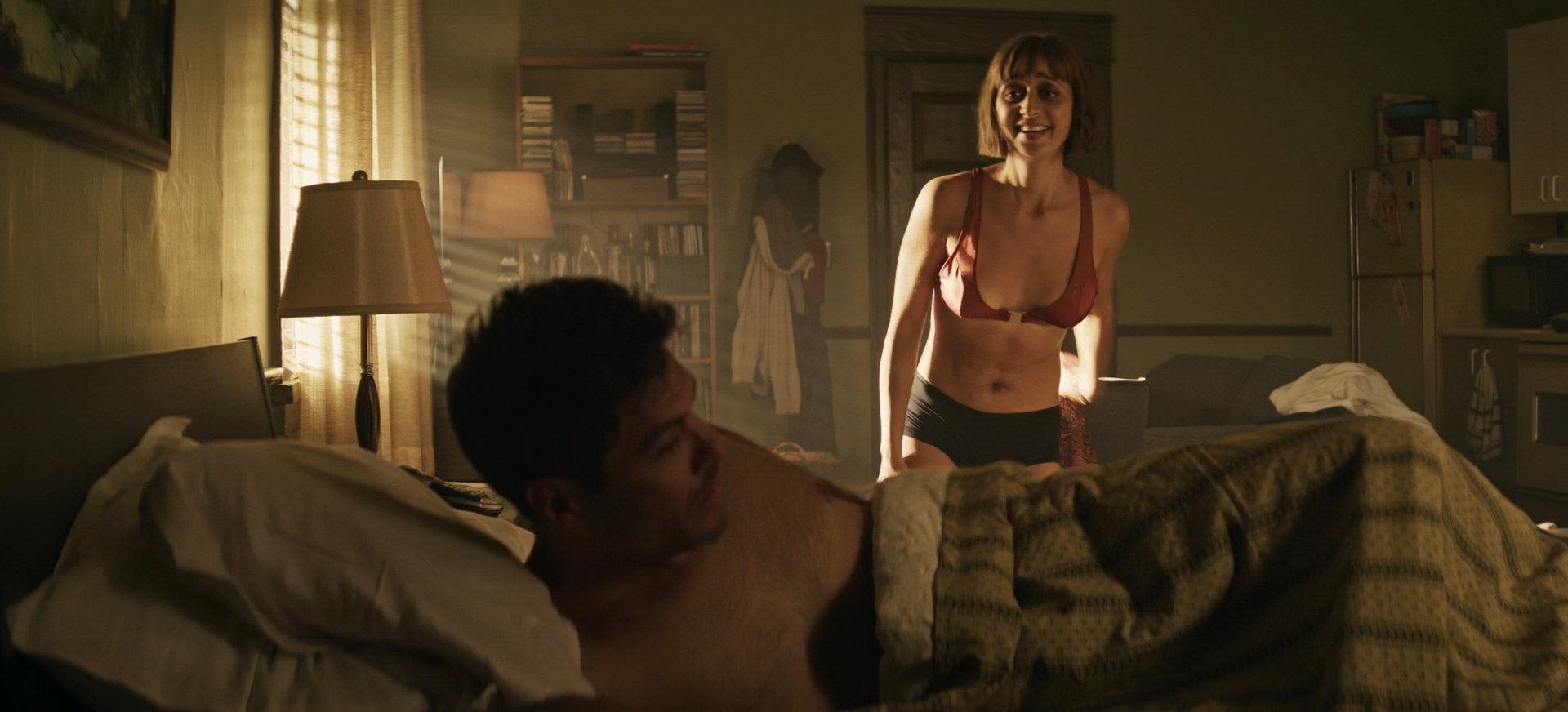 Sofia Hasmik sexy – Superman & Lois s03e01 (2023)