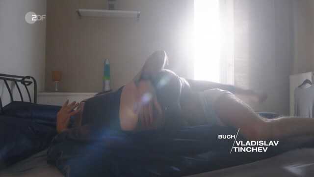 Sanna Englund sexy – Notruf Hafenkante s17e01 (2022)