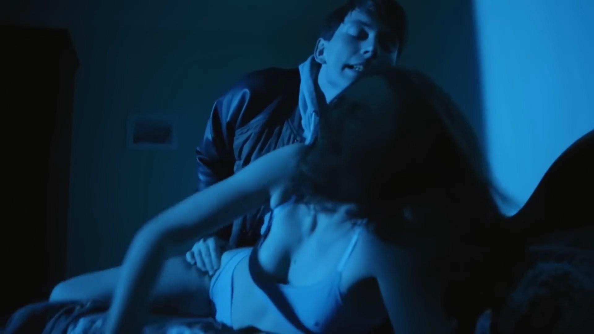 Valentina Kazanina sexy – Filin s02e16 (2023)