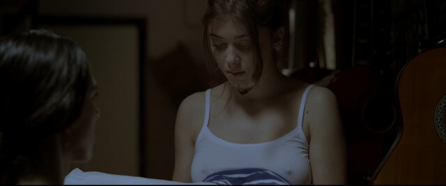 Margherita Oliva nude – Scendere (2018)