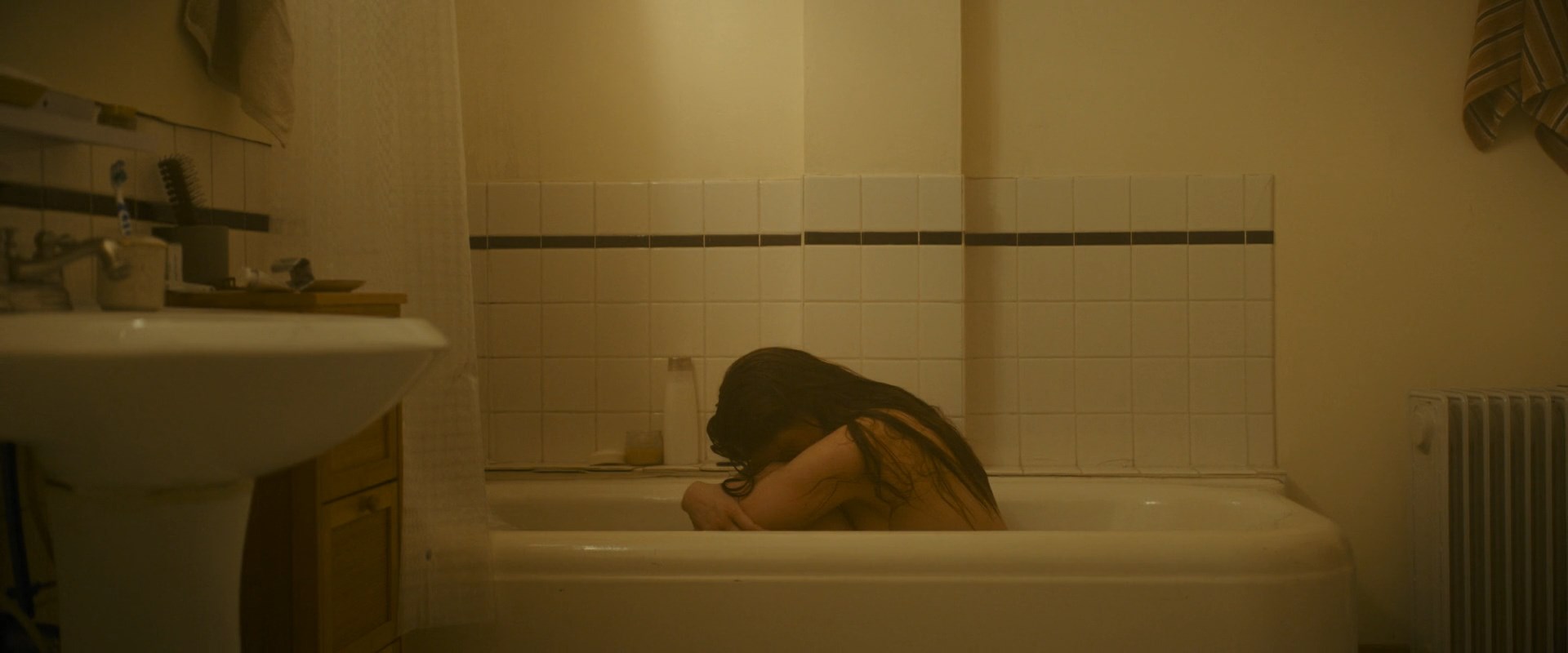 Shailene Woodley sexy – To Catch a Killer (2023)