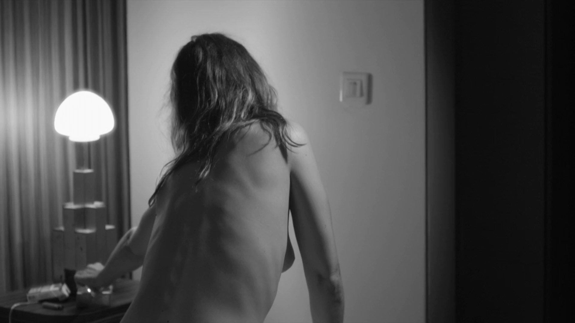 Élodie Navarre nude – Sleepwalker (2013)