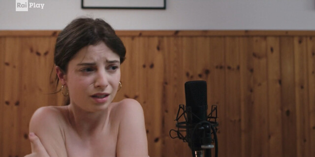 Ginevra Francesconi sexy – A voce nuda (2023)