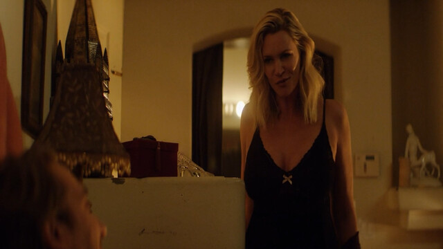 Natasha Henstridge sexy – The Black Room (2017)