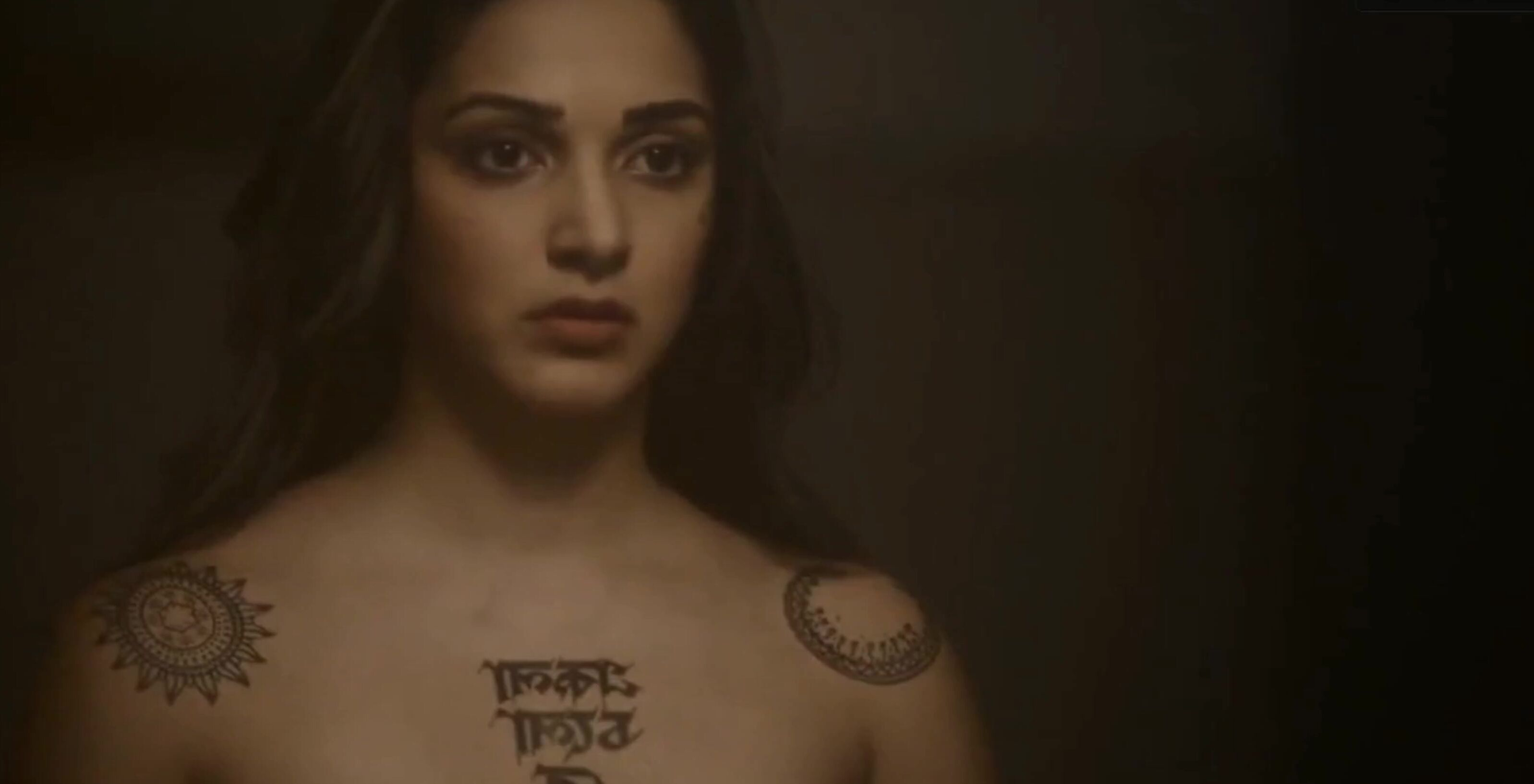 Kiara Advani sexy - Guilty (2020)