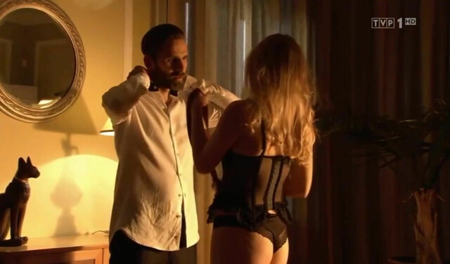 Magdalena Kolesnik sexy - Komisarz Alex s06e11 (2014)