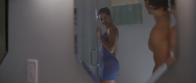 Adria Arjona sexy - Hitman (2024)