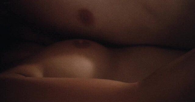 Gloria Guida nude, Lilli Carati nude - To Be Twenty (1978)